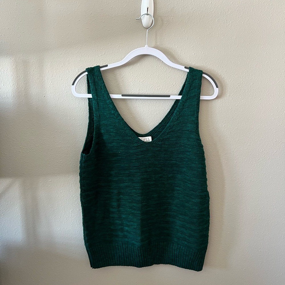 Beautiful by Lawrence  Zarian Sweater Tank Size M Green New! W/O Tags